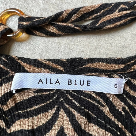 Aila blue tiger zebra animal striped gauzy mini dress. Size S - Picture 15 of 15